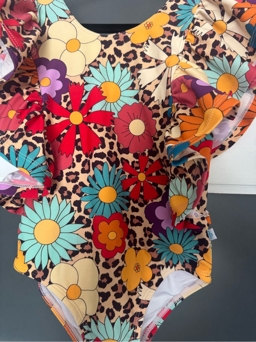 Posh Peanut Floral & Leopard Flutter Sleeve Swimsuit - Picture 2 of 5